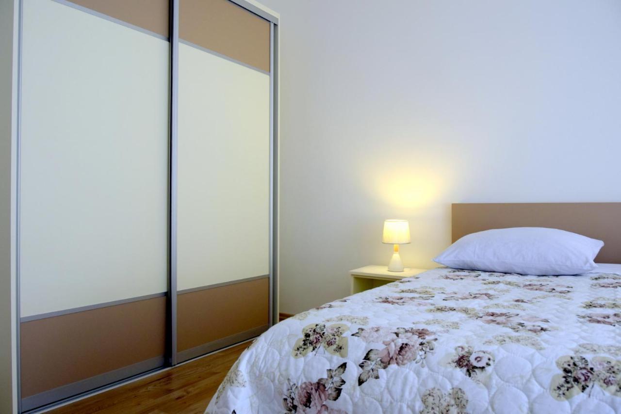 James Bond Apartments Palit Екстер'єр фото