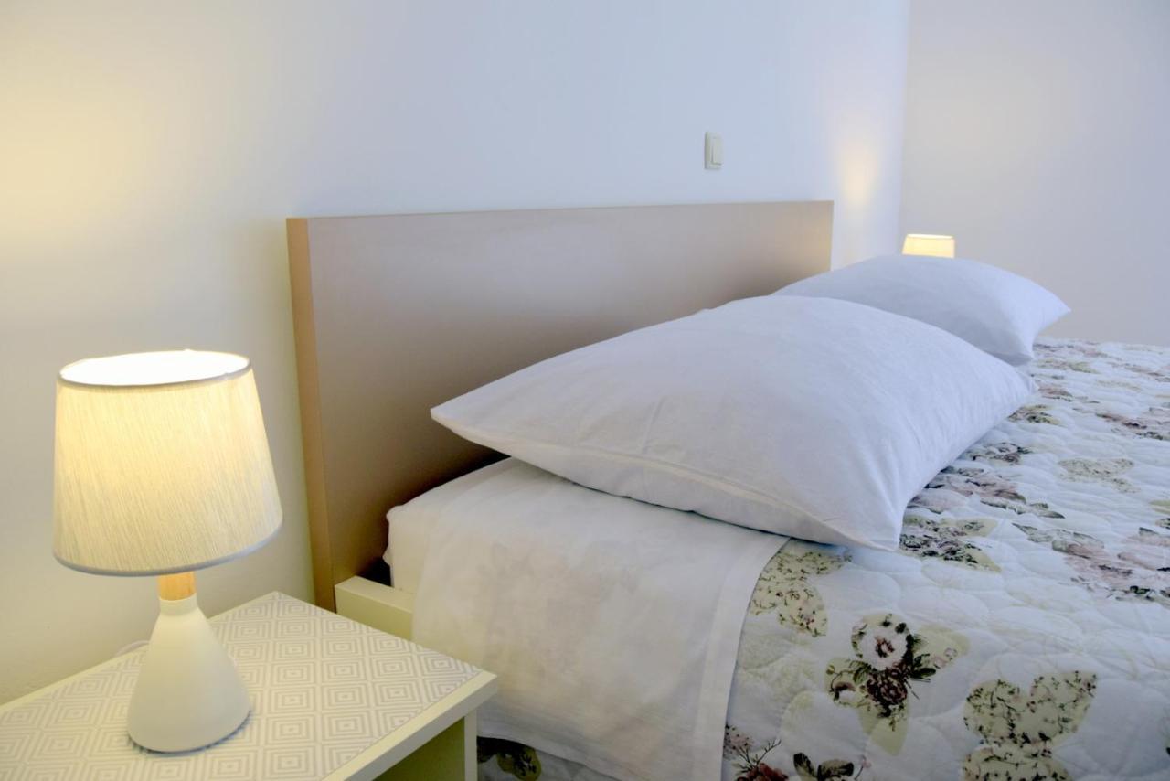 James Bond Apartments Palit Екстер'єр фото