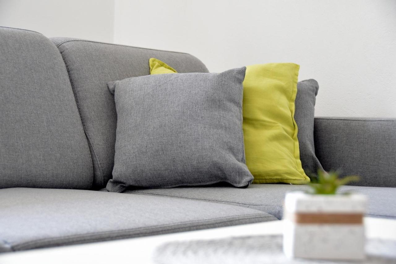 James Bond Apartments Palit Екстер'єр фото