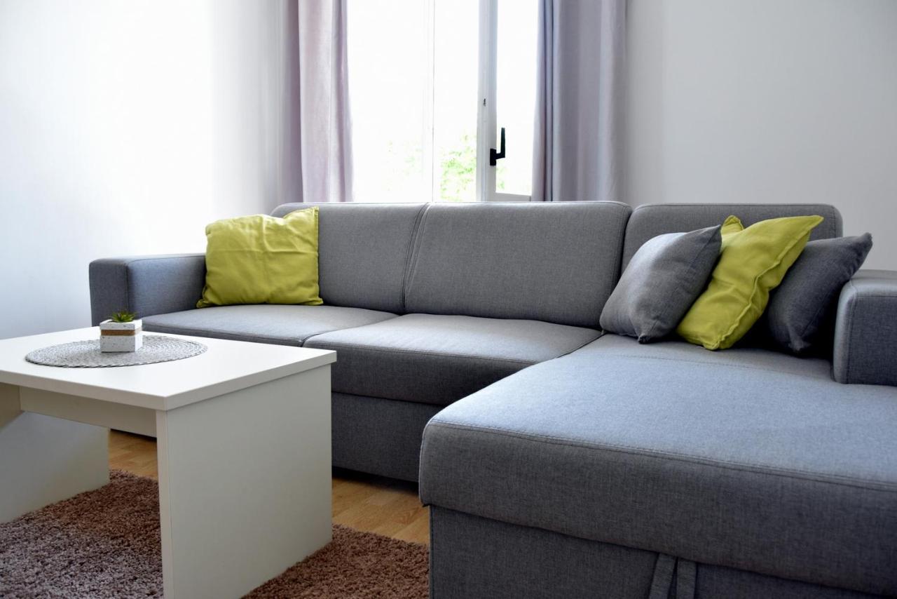 James Bond Apartments Palit Екстер'єр фото